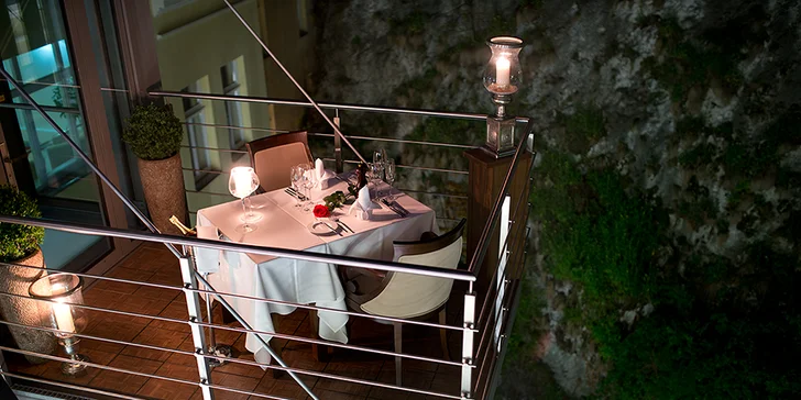Najlepší historický hotel Európy za rok 2016 s unikátnou večerou a wellness