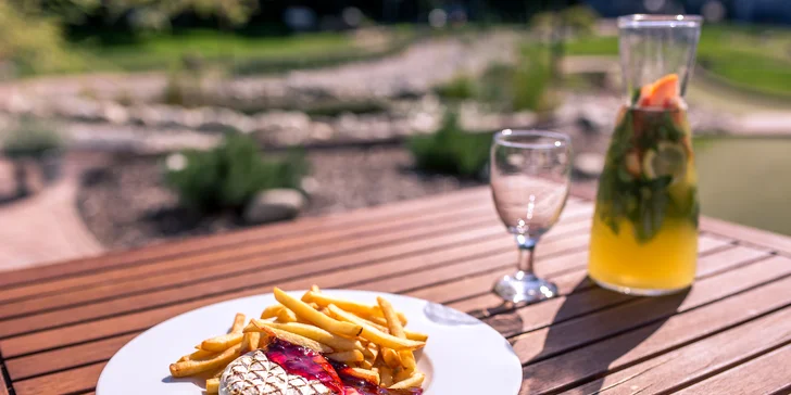 Najväčší outdoorový minigolf pre 2 až 4 osoby s limonádou alebo chutným jedlom