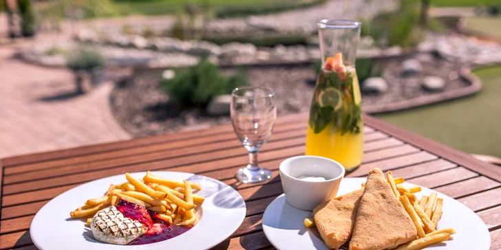 Najväčší outdoorový minigolf pre 2 až 4 osoby s limonádou alebo chutným jedlom