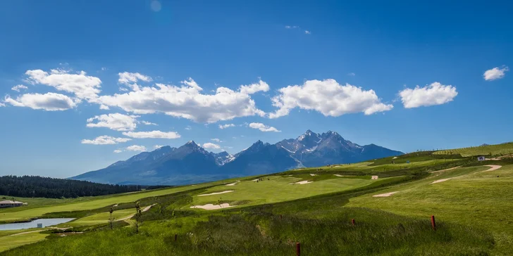 Golfový areál Royal Valley - green fee 18 jamiek a zelená karta