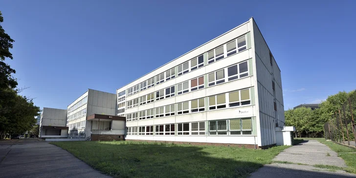 Bezpečné a rýchle bielenie zubov s precíznou dentálnou hygienou