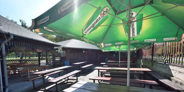 Veľké pivá Staropramen aj s hermelínom alebo utopencom