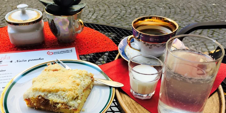 Káva, limonáda, koláčik v Pletenke