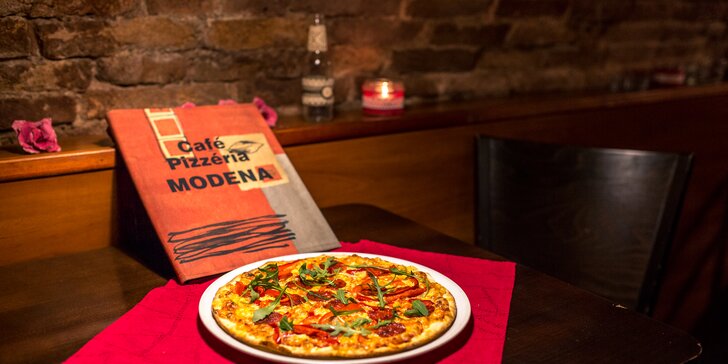 Pizza podľa výberu až z 24 druhov v pizzerii Modena