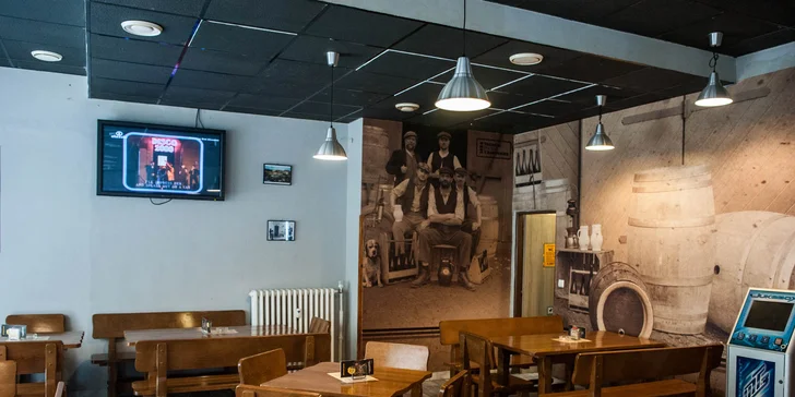 Veľké pivá s nakladaným hermelínom alebo utopenec