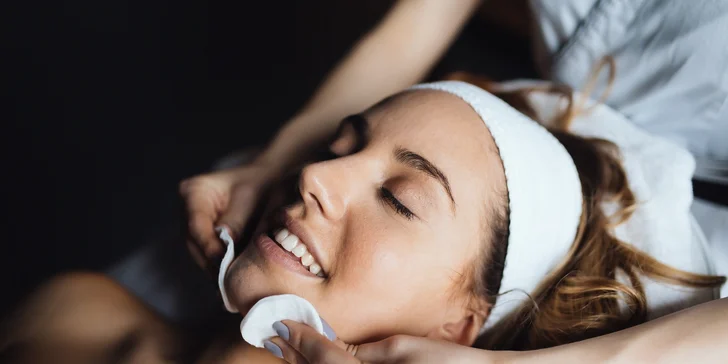 Ošetrenie pleti galvanickou žehličkou, čistenie skin scrubberom alebo kompletné ošetrenie pleti