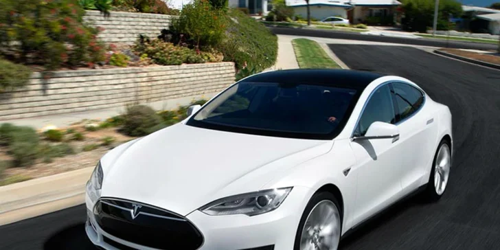Jazda na automobiloch Tesla X P90D či Tesla S P90DL