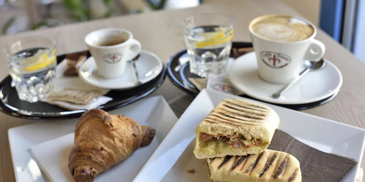 Raňajkové menu vo FaxCafé podľa vášho výberu