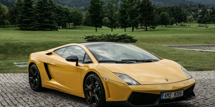 Jazda v novom Ferrari 458 Italia alebo v Lamborghini Gallardo LP560-4 vr. paliva