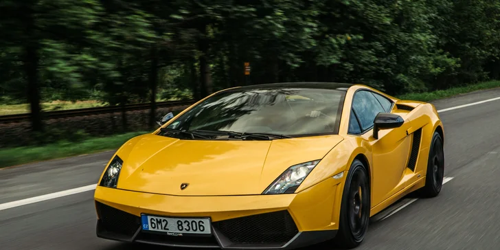 Jazda v novom Ferrari 458 Italia alebo v Lamborghini Gallardo LP560-4 vr. paliva
