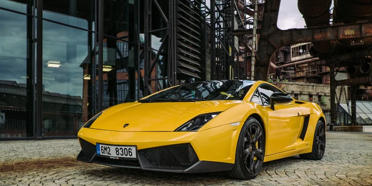 Jazda v novom Ferrari 458 Italia alebo v Lamborghini Gallardo LP560-4 vr. paliva