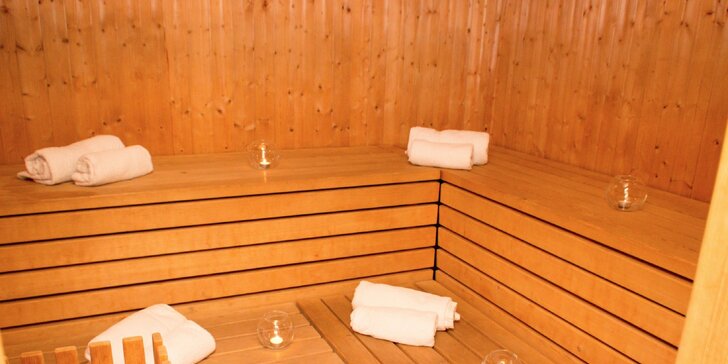 Hotel priamo pri Lipne: 2-4 dni, polpenzia, wellness s bazénom a saunou