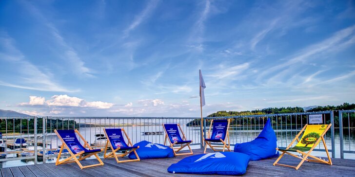 Luxusné vily pre 4 - 6 osôb na brehu Liptovskej Mary s wellnes a plavbou na motorovom člne