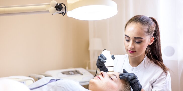 Čistenie ultrazvukom či masáž tváre s úpravou obočia a luxusné ošetrenie pleti