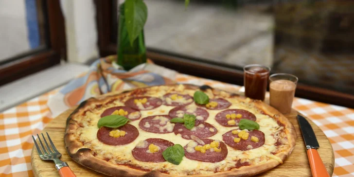 Rýchle občerstvenie v centre mesta! Dajte si pizzu!