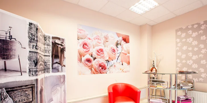 Revitalizačné ošetrenie rúk alebo neinvazívna mezoterapia