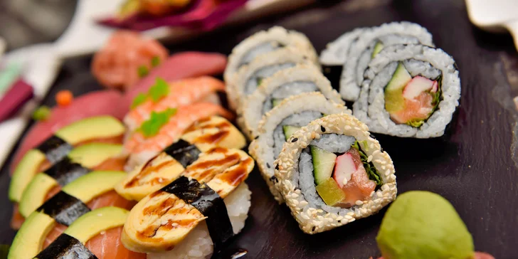 Sushi menu v Sushi bare Sunshine v Auparku