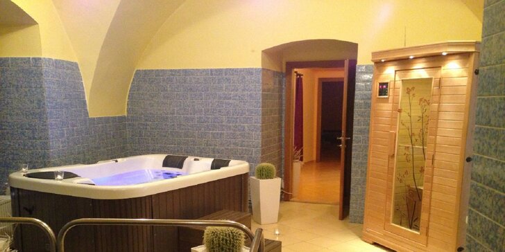 Neobmedzený vstup do saunového sveta priamo na zámku Topoľčianky s možnosťou masáže