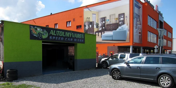 Starostlivosť o interiér i exteriér vozidla s vyzdvihnutím a doručením späť