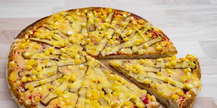 Zdravý obed alebo pizza s dovozom
