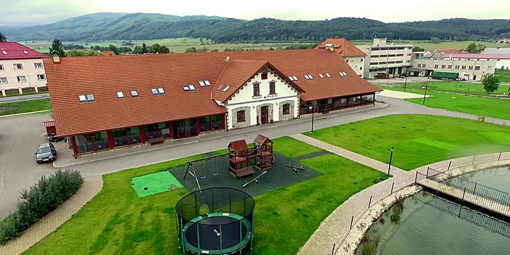 Leto v prekrásnom Podpoľaní v areáli Masarykov dvor*** s neobmedzeným špičkovým wellness svetom a možnosťou jazdy na koni
