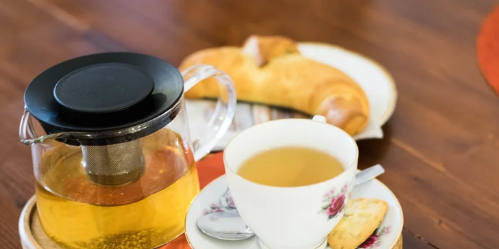 Sypaný čaj, káva a domáci koláčik - jeseň, ktorá chutí
