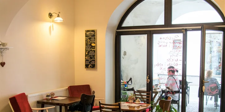 Sypaný čaj, káva a domáci koláčik - jeseň, ktorá chutí