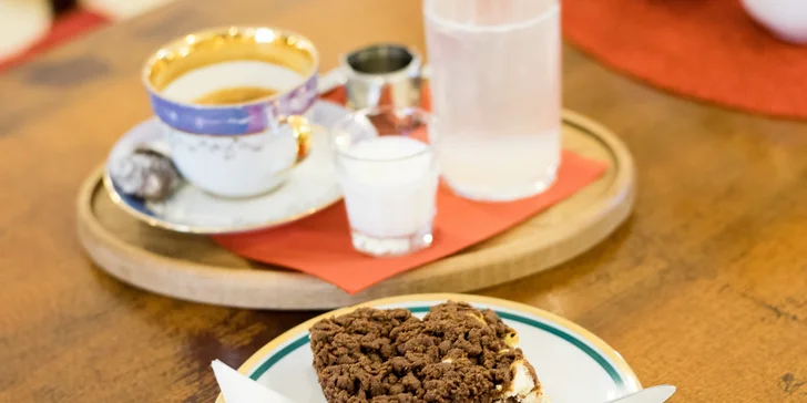 Sypaný čaj, káva a domáci koláčik - jeseň, ktorá chutí