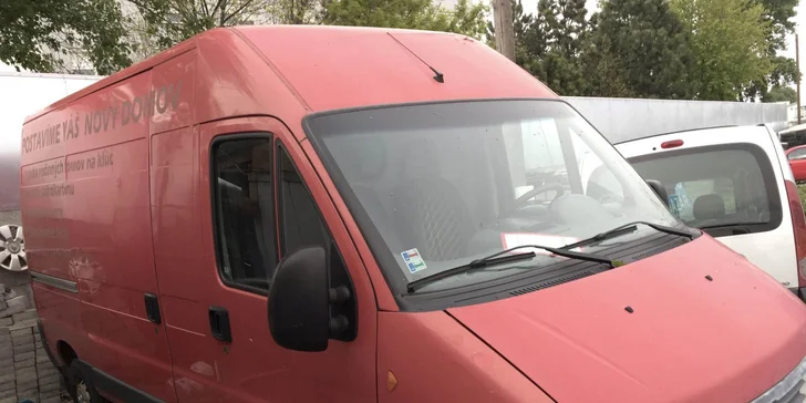 Kompletné vyčistenie interiéru a exteriéru auta s možnosťou tepovania