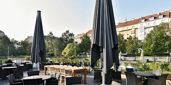 Trojchodové degustačné menu v reštaurácii Miminoo a vstup na Žižkovskú vežu