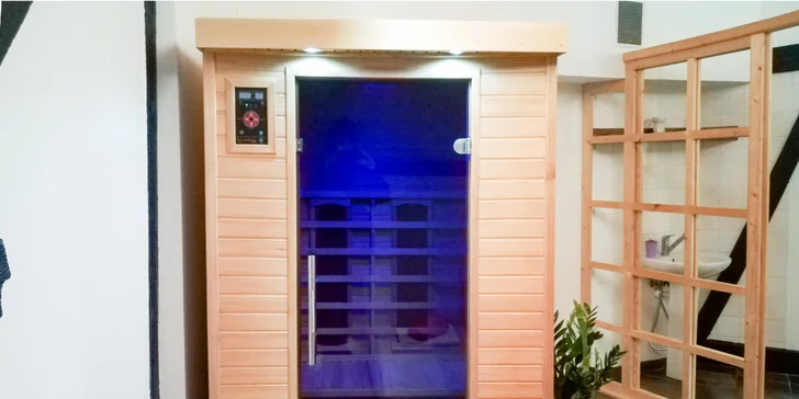 Športová alebo relaxačná masáž a pobyt v infrasaune