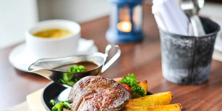 3-chodové menu s hovädzím steakom s fazuľkou a slaninou