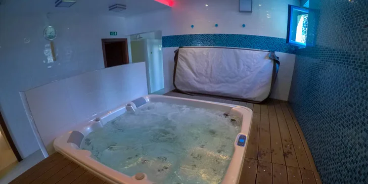 Dokonalý večer: wellness, masáž a dobré jedlo!