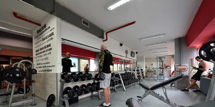 Vstup do novootvoreného wellness a fitness v Malackách