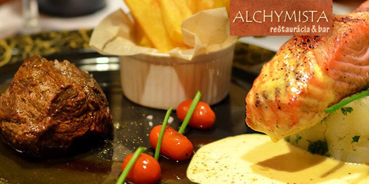 Dvojchodové menu - steak z lososa alebo sviečkovice, štrúdľa a víno v reštaurácií Alchymista
