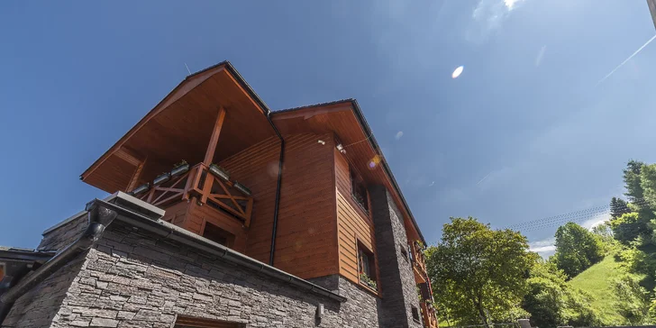 Exkluzívne Mucha Apartments**** v Terchovej s privátnym wellness. Jedno dieťa do 12 r. zdarma