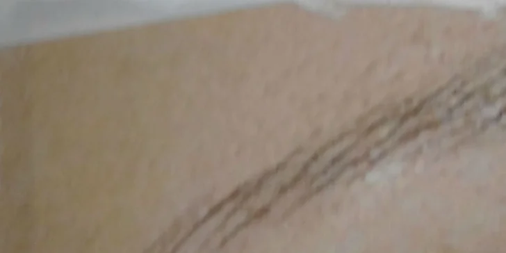 Permanentný make up obočia alebo pier