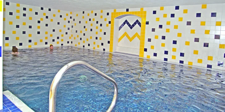Pobyt s čarom minulosti: zámok či Mlyn Mostov s polpenziou, wellness i masážou