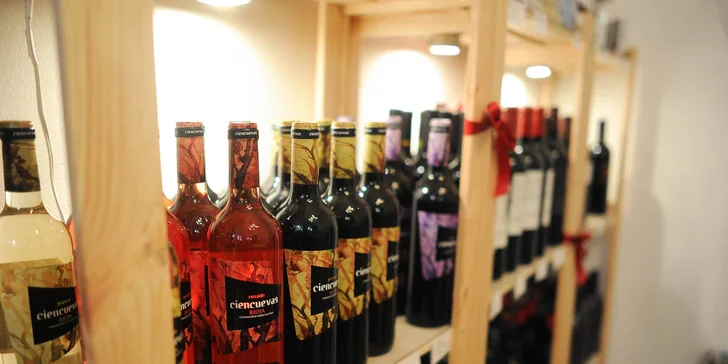 Španielsky tapas, olivy a ochutnávka Španielského vína z Rioji v La Bodega