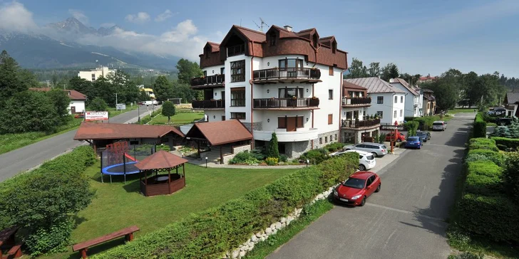 Jeseň pre 2 až 6 osôb vo Vysokých Tatrách v apartmánoch Vila BEATRICE**