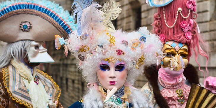 Benátske masky a karneval cisárovnej Sisi v Talianskych Alpách