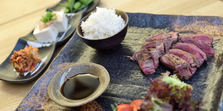 Japonský Wagyu steak s tradičnými predjedlami