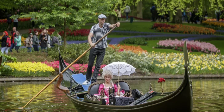 Brusel, Amsterdam, Zaanse Schans a park Keukenhof