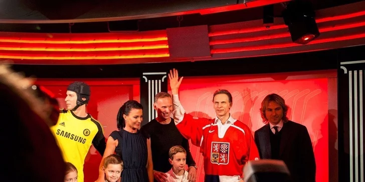 Vstup do múzea voskových figurín Grévin a prípadne plavba po Vltave