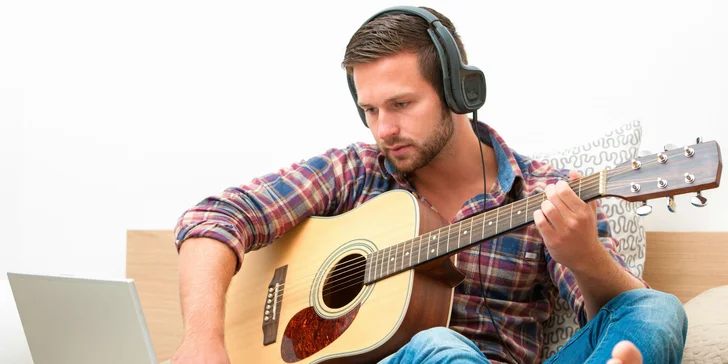 Online gitarový kurz so známym gitaristom Neilom Hoganom