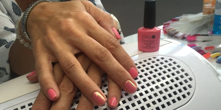 Klasická alebo japonská manikúra, alebo Shellac lakovanie