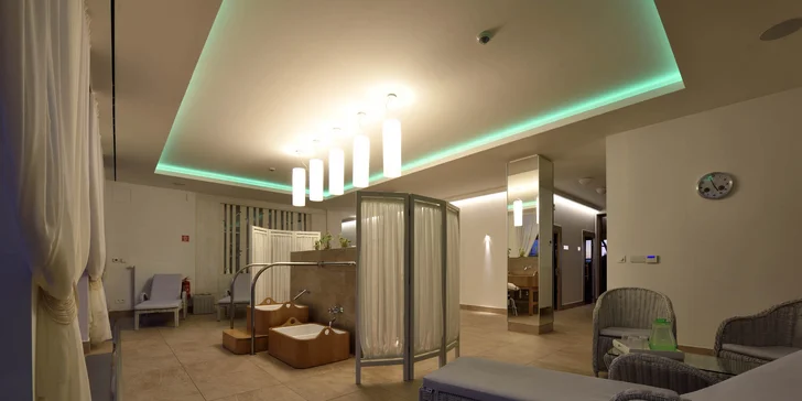 Romantická 3-chodová večera s wellness pre 2 osoby