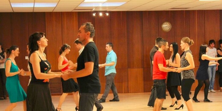 Kurz spoločenských tancov: waltz, tango, viedenský valčík, polka, cha-cha a ďalšie
