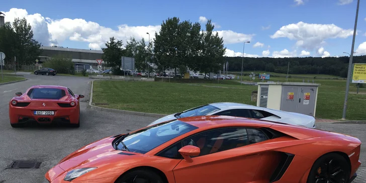 Zážitok vo Ferrari, Lamborghini, McLarene a Porsche.