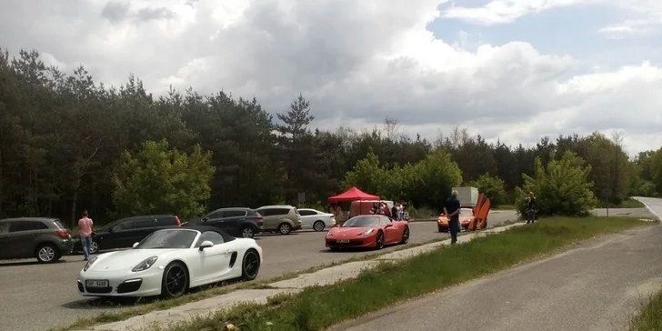 Super rýchla jazda na tých najluxusnejších autách! Palivo v cene!